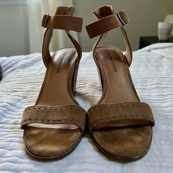 Lucky Brand suede block heels - Picture 4 of 11